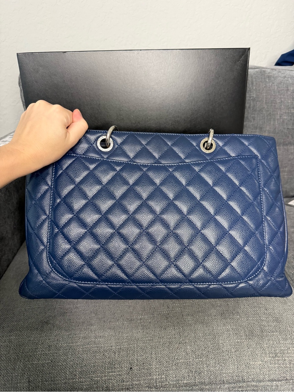 CHANEL CC caviar XL GST Grand shopping tote navy leather tote bag - Picture 2 of 15